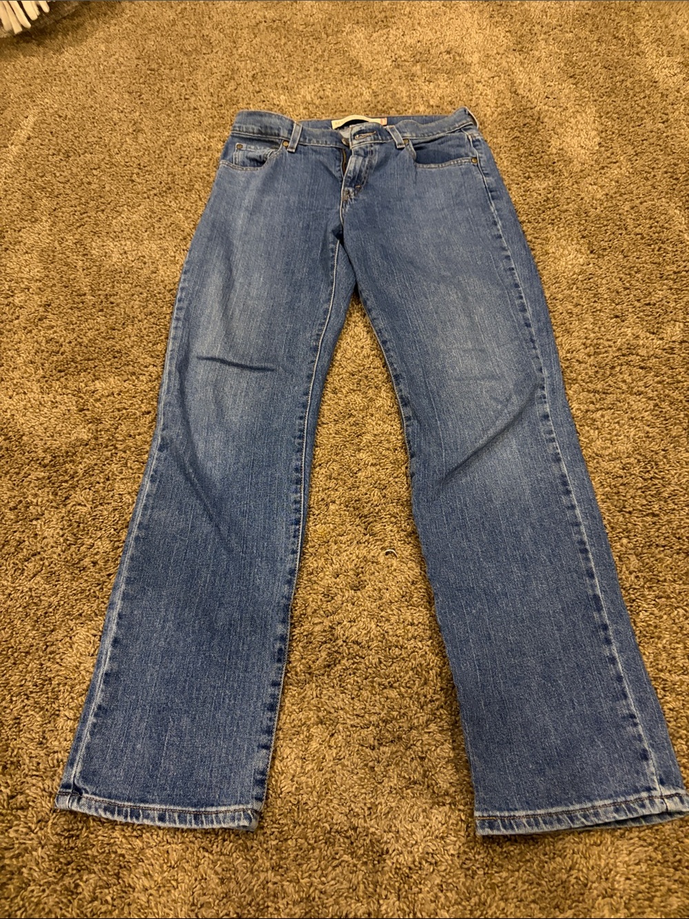 Levi's Women's 505 Jeans in Medium Blue Denim